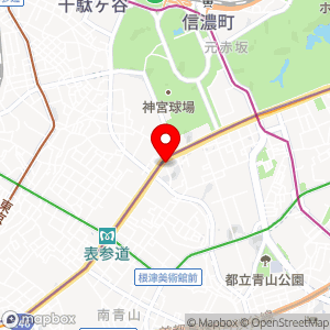 ファミリーマート 外苑南青山二丁目店の地図