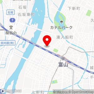 富山市牛島本町２丁目駐車場の地図